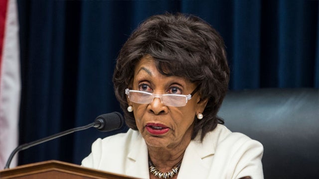 Auntie Maxine Displays What She Doesn’t Know | US Message Board 🦅